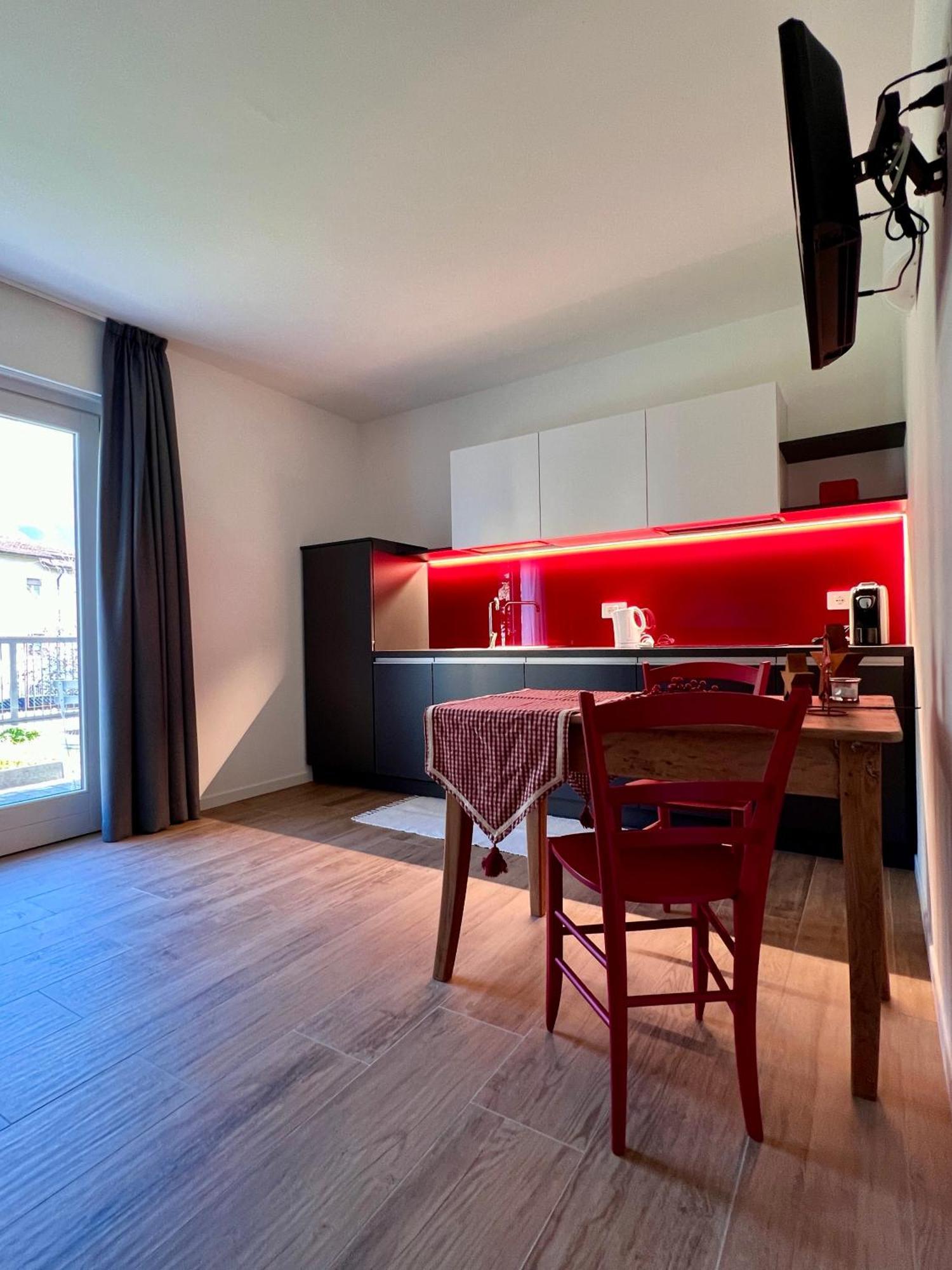 Casa Vacanze La Brenta Chiavenna Bagian luar foto