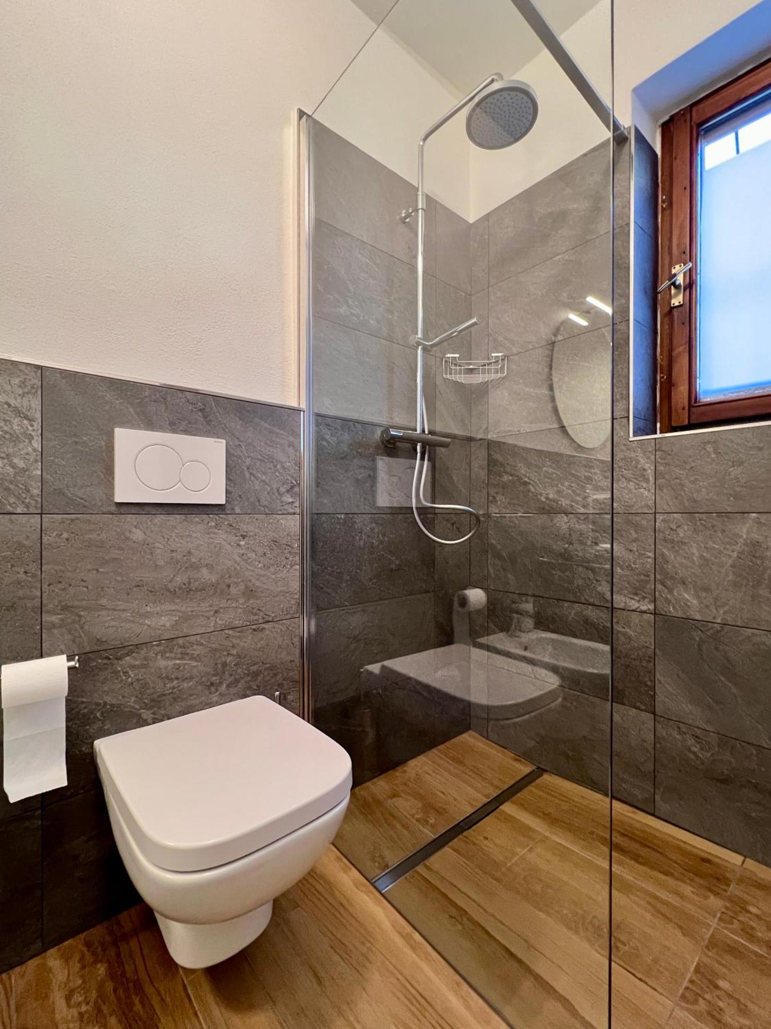 Casa Vacanze La Brenta Chiavenna Bagian luar foto